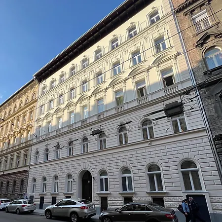 Kalia 4br Apartman